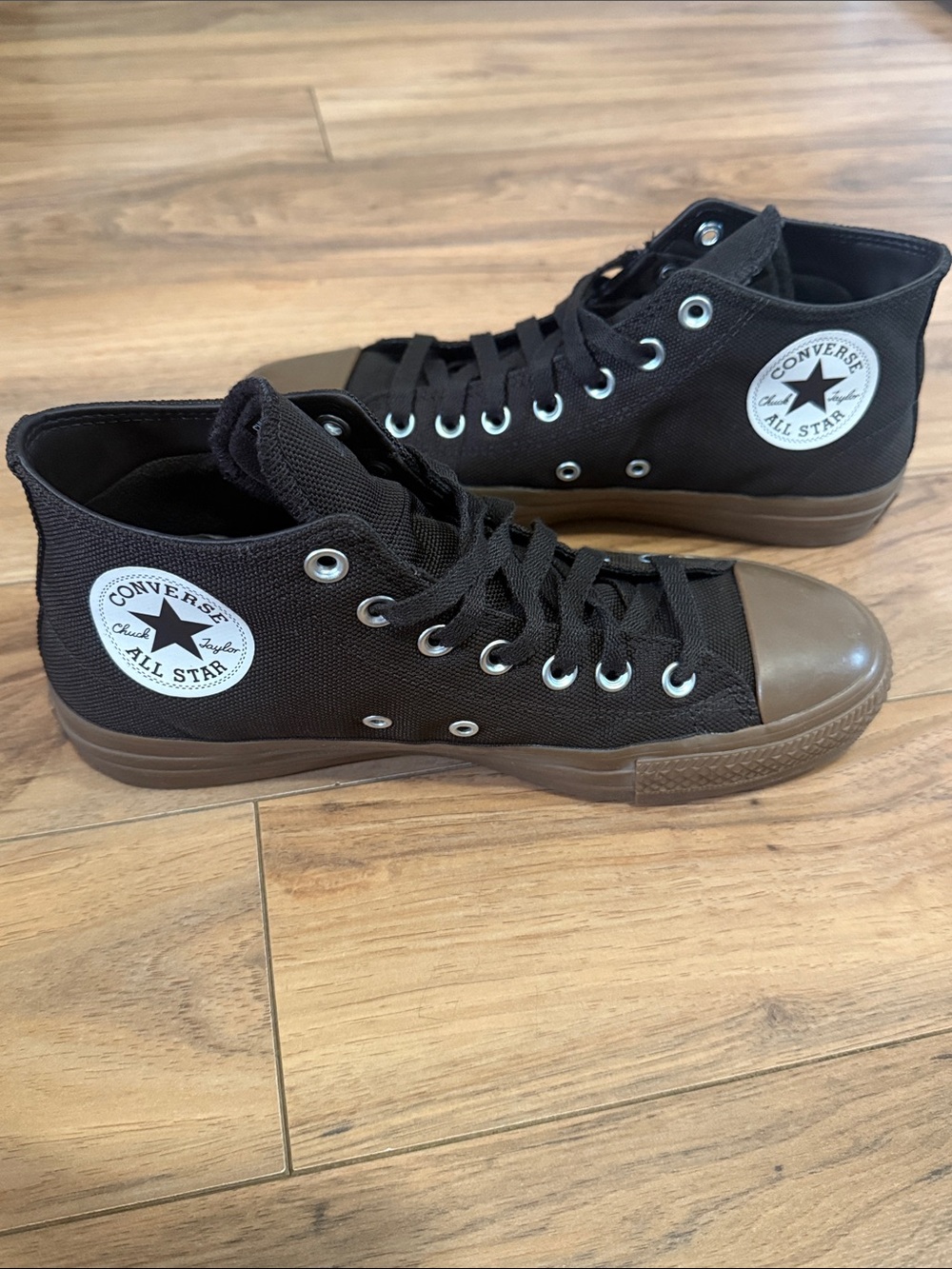 Converse Chuck Taylor Pro Mid Brown Sneakers